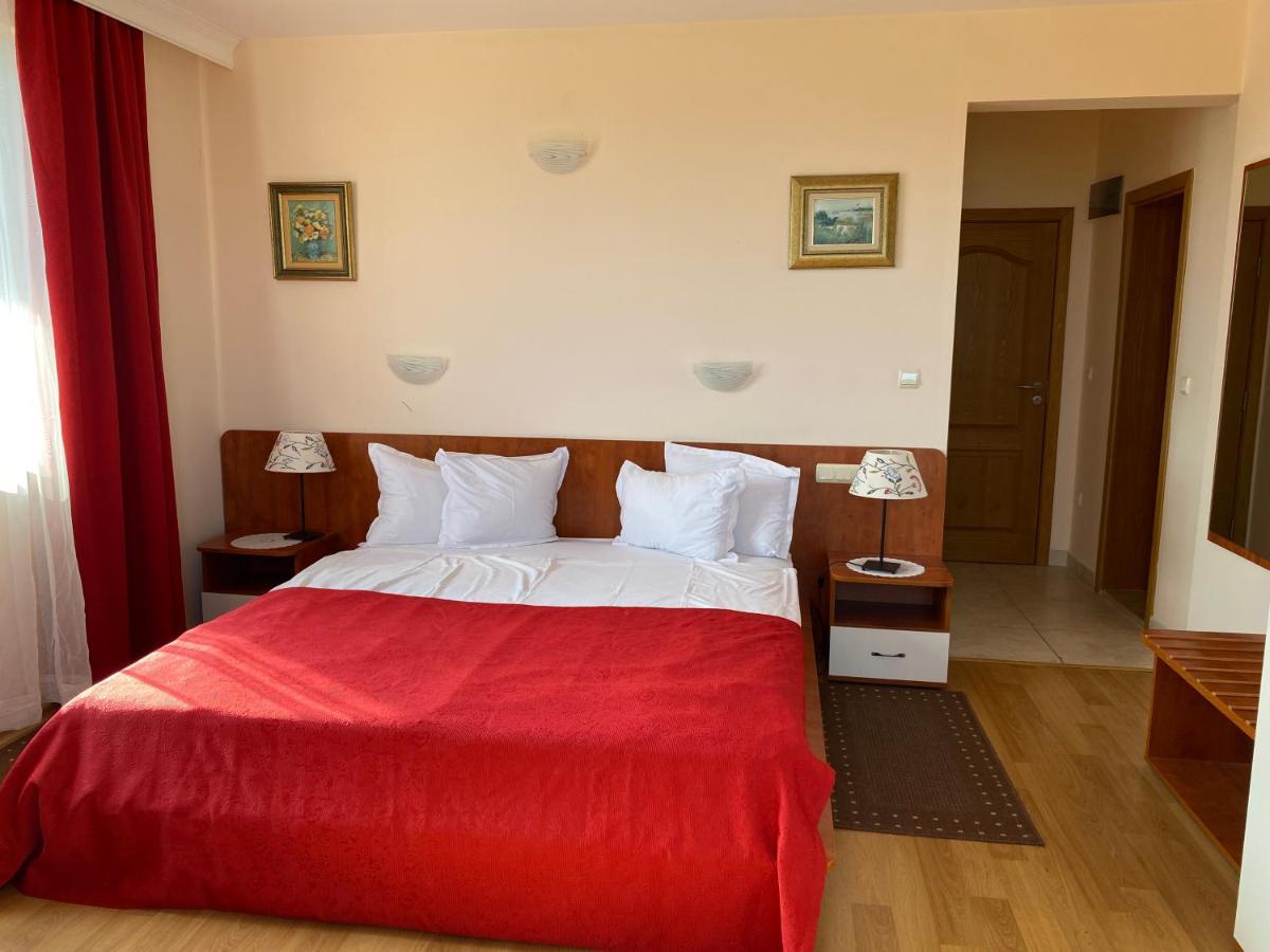 Guest House Golden Flake 4Km From Bolata Beach Bŭlgarevo المظهر الخارجي الصورة