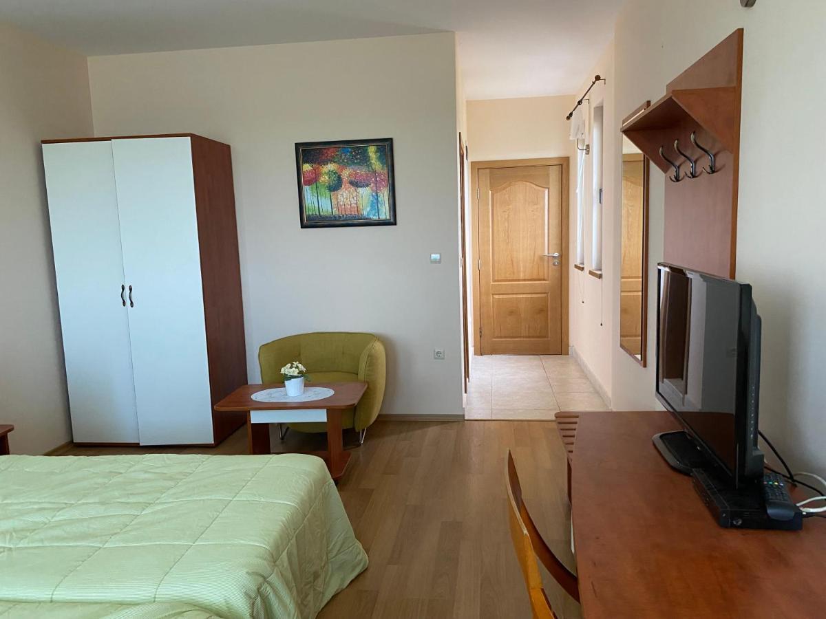 Guest House Golden Flake 4Km From Bolata Beach Bŭlgarevo المظهر الخارجي الصورة