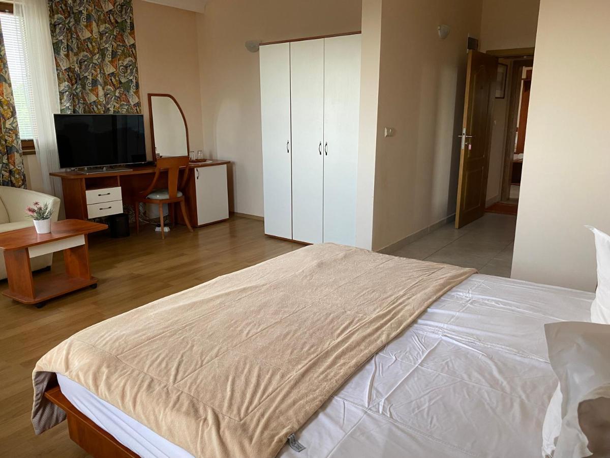 Guest House Golden Flake 4Km From Bolata Beach Bŭlgarevo المظهر الخارجي الصورة