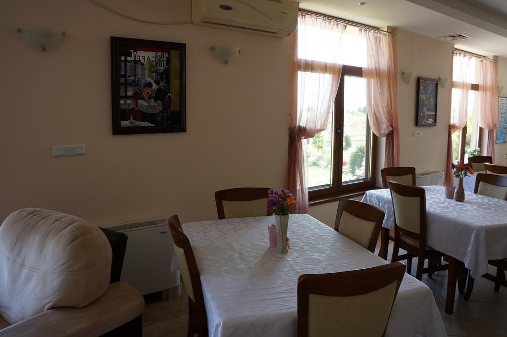 Guest House Golden Flake 4Km From Bolata Beach Bŭlgarevo المظهر الخارجي الصورة