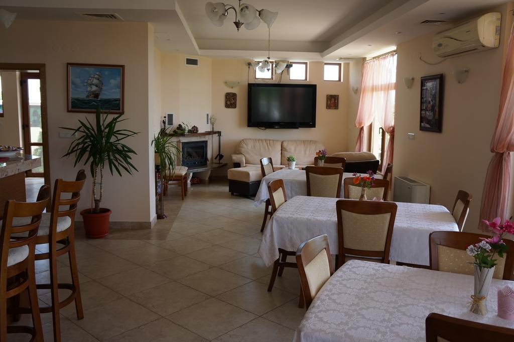 Guest House Golden Flake 4Km From Bolata Beach Bŭlgarevo المظهر الخارجي الصورة