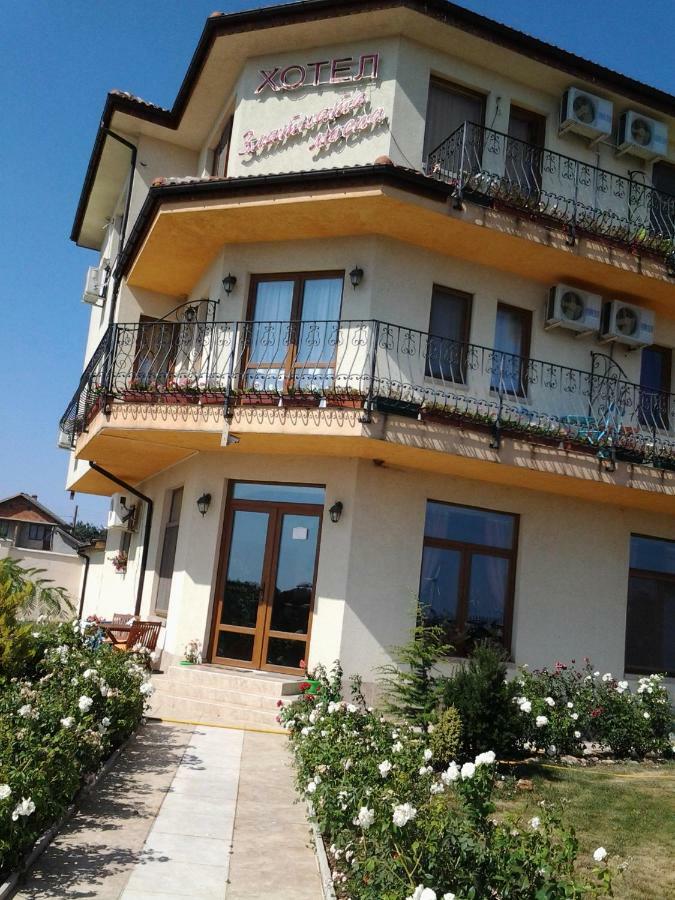 Guest House Golden Flake 4Km From Bolata Beach Bŭlgarevo المظهر الخارجي الصورة